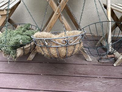 Set a three hanging wire flower baskets