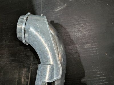 90° electrical conduit connector