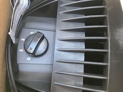 NEW IN BOX hampton bay 11" fan AIR CIRCULATION FAN