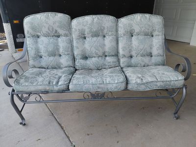 Patio bench 3 seats