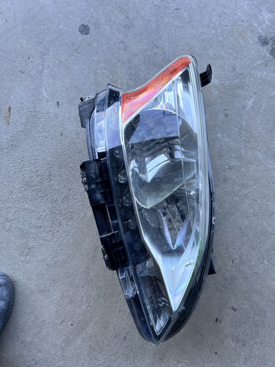 Nissan Sentra 2015 headlight