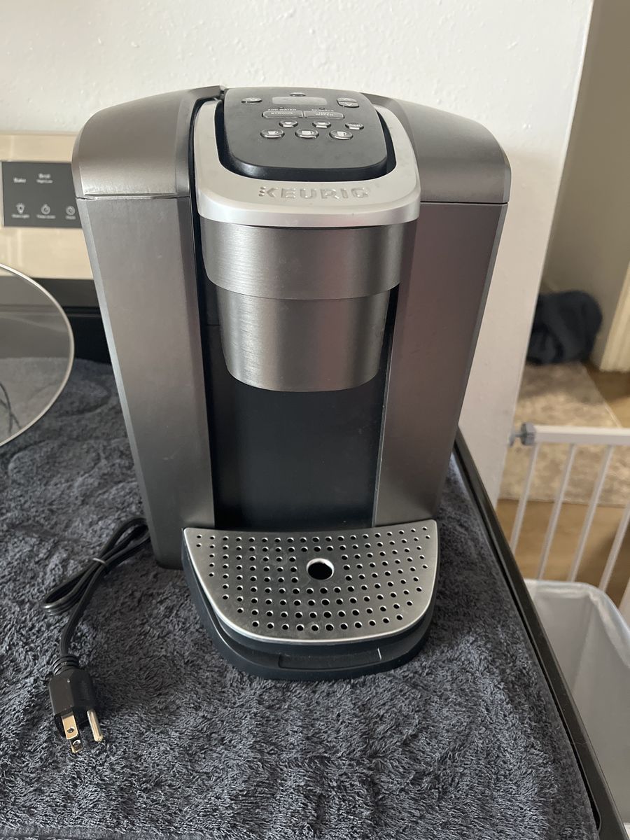 Keurig K-Select Single Serve K-Cup Pod Coffee Maker- Excellent Condition
