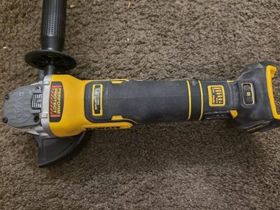 DEWALT 20V MAX XR 5in. Angle Grinder