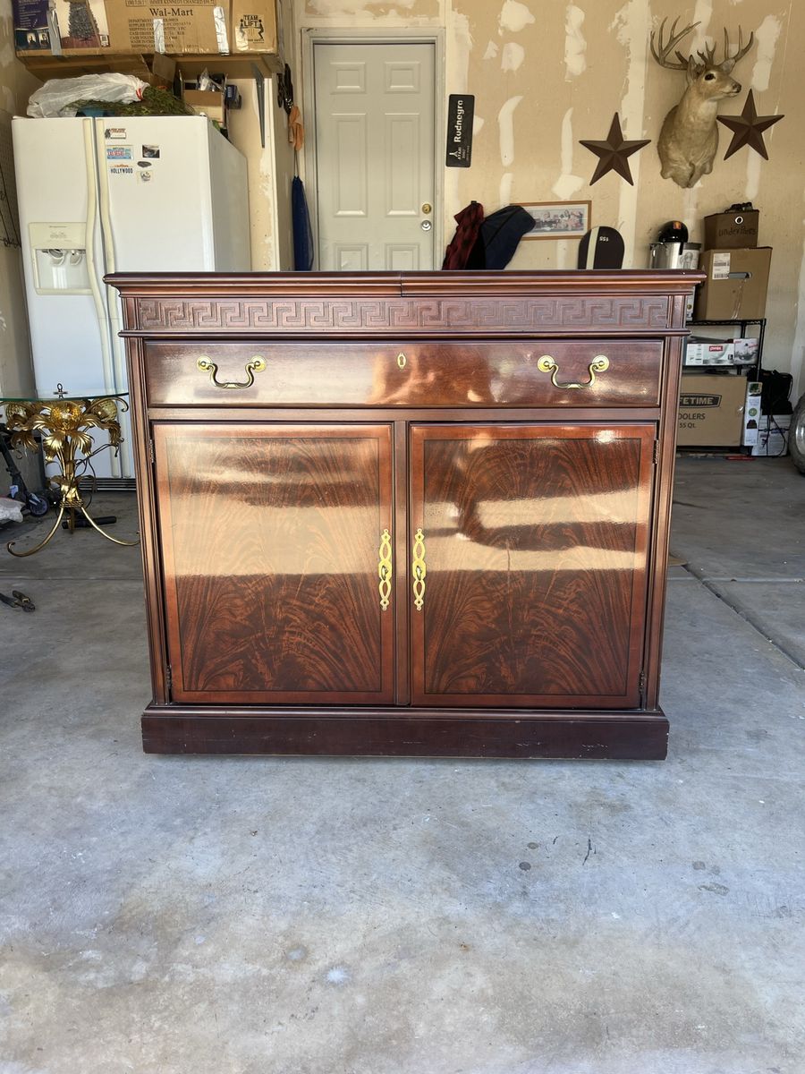 Drexel Heritage Rolling Bar Cabinet Flip-Top Server - Mahogany Vintage