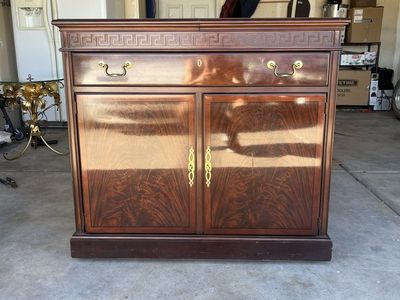 Drexel Heritage Rolling Bar Cabinet Flip-Top Server - Mahogany Vintage