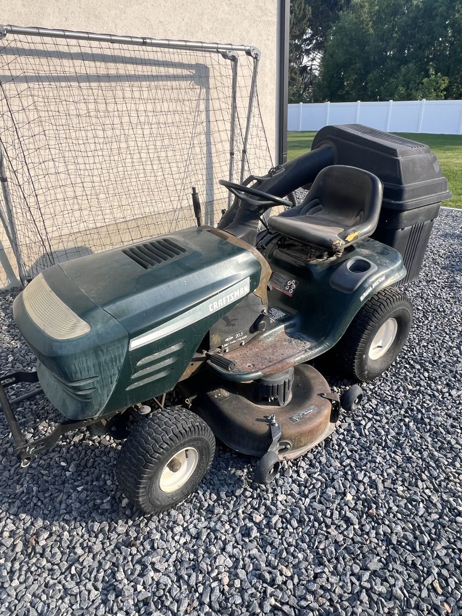 Craftsman Riding Lawn mower