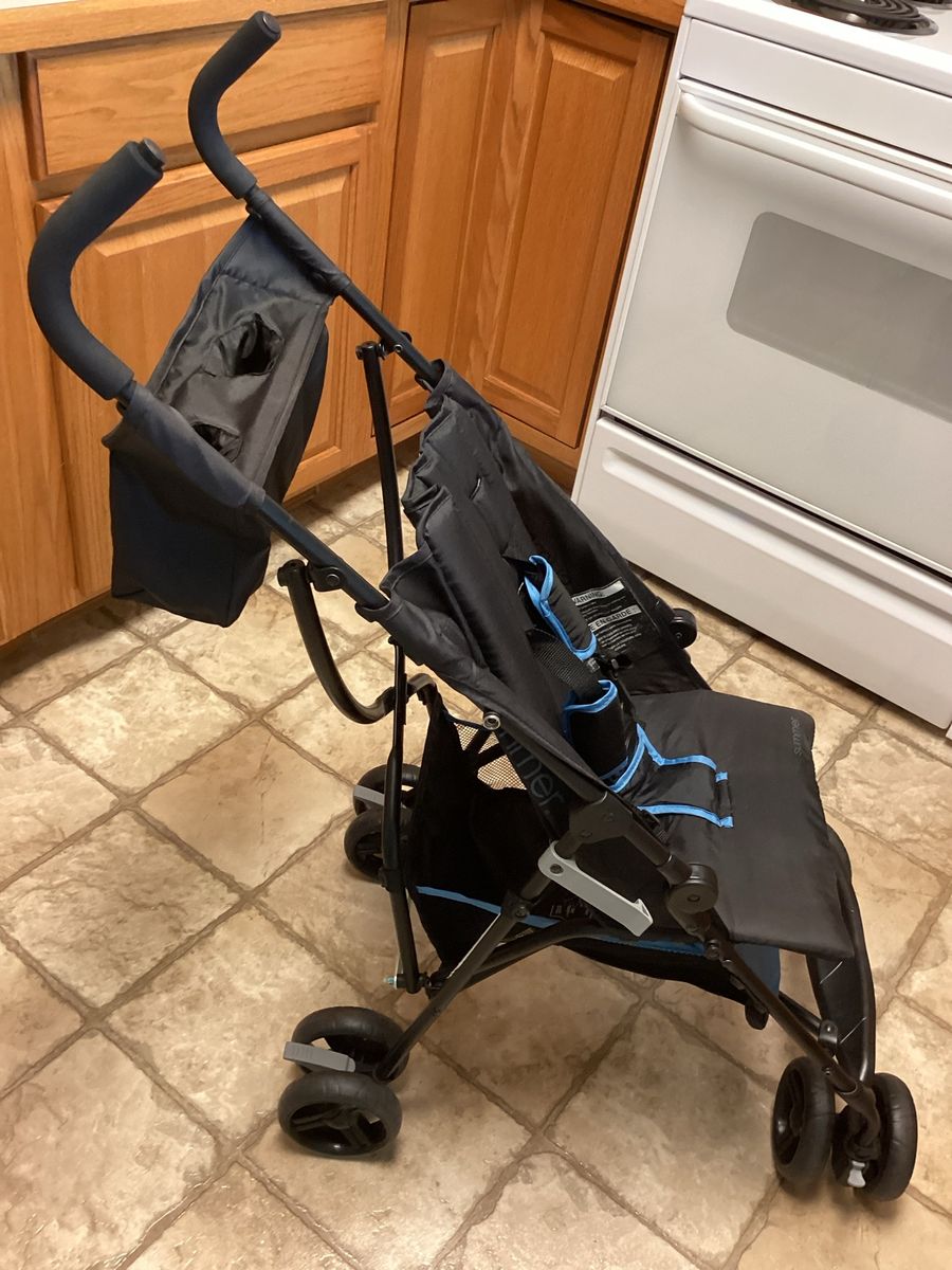 Summer Infant Convenience Stroller - Black with Blue Trim, Lightweight Umbrella Stroller