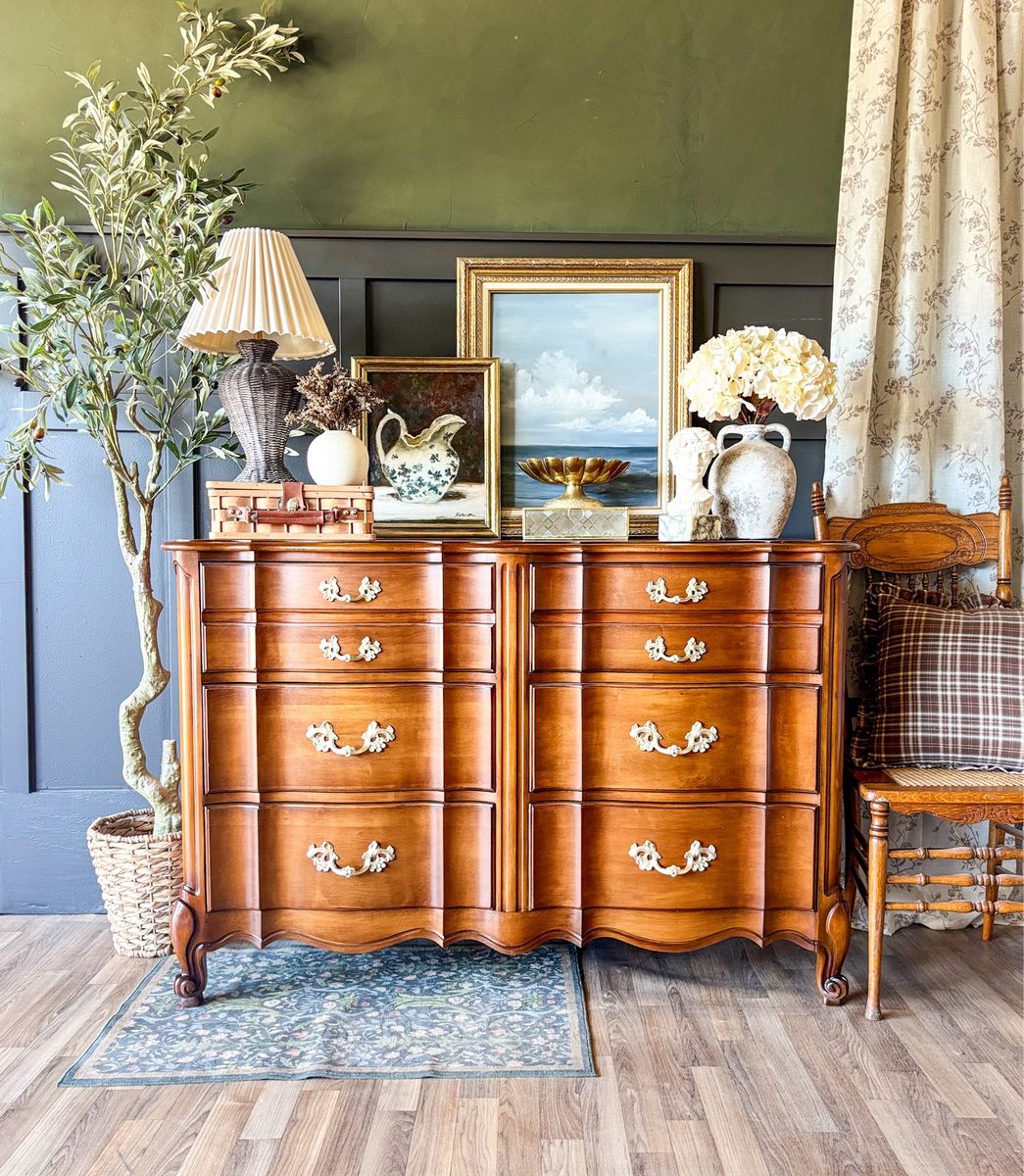 *FREE DELIVERY* Vintage White Furniture Co. French Provincial Dresser/Credenza