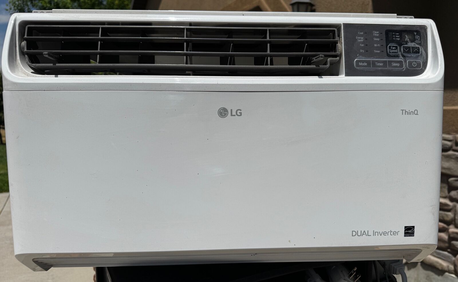 14,000 BTU 110V LG Window Mount Air Conditioner