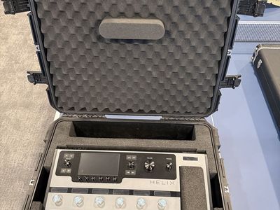 Line 6 Helix Floor + SKB Hard Case