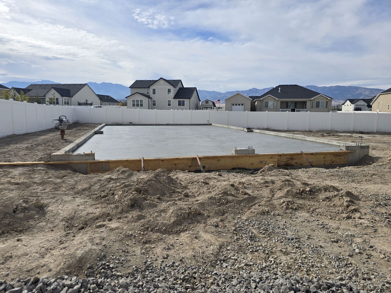 General contractor, excavation, foundations