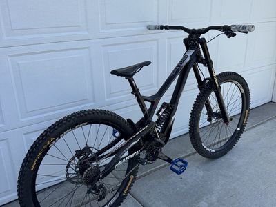 Commencal V4 Supreme Downhill Bike