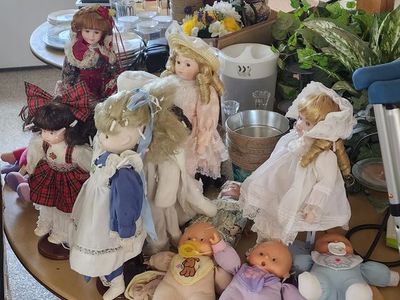 Everything is free garage sale