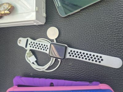 Apple Watch Nike+Series 3 ⁸