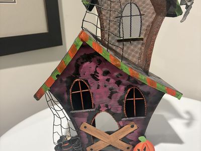 Halloween Metal Haunted House Decoration Tealight Candle Holder Tabletop Decor