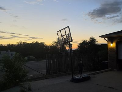 Free basketball hoop outdoor
