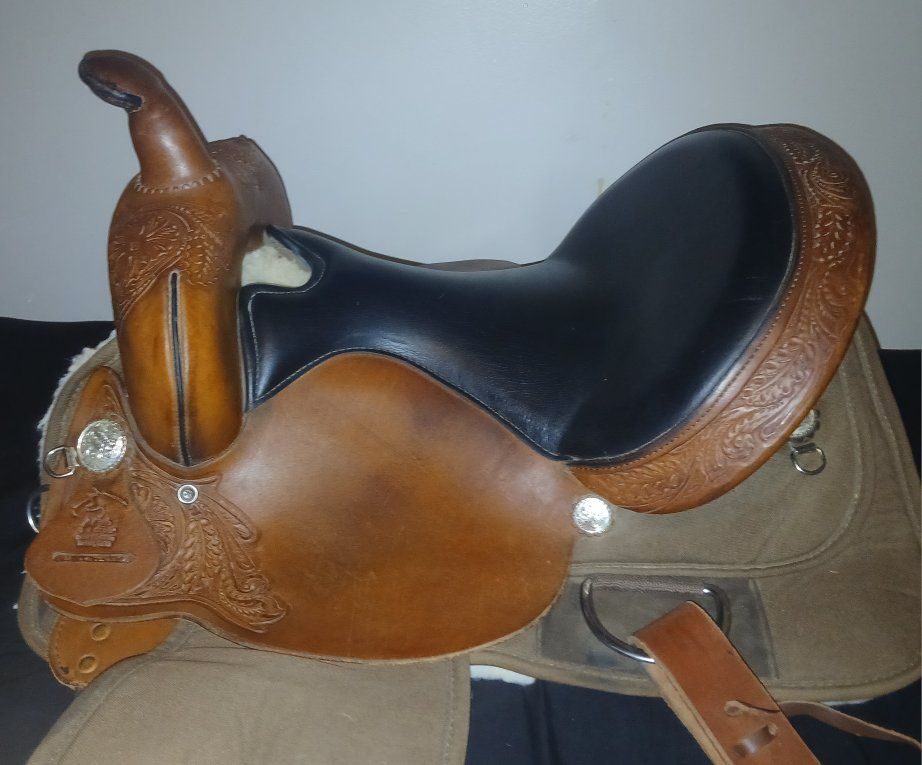 High Horse by Circle Y Western Saddle - Used Leather Trail Saddle