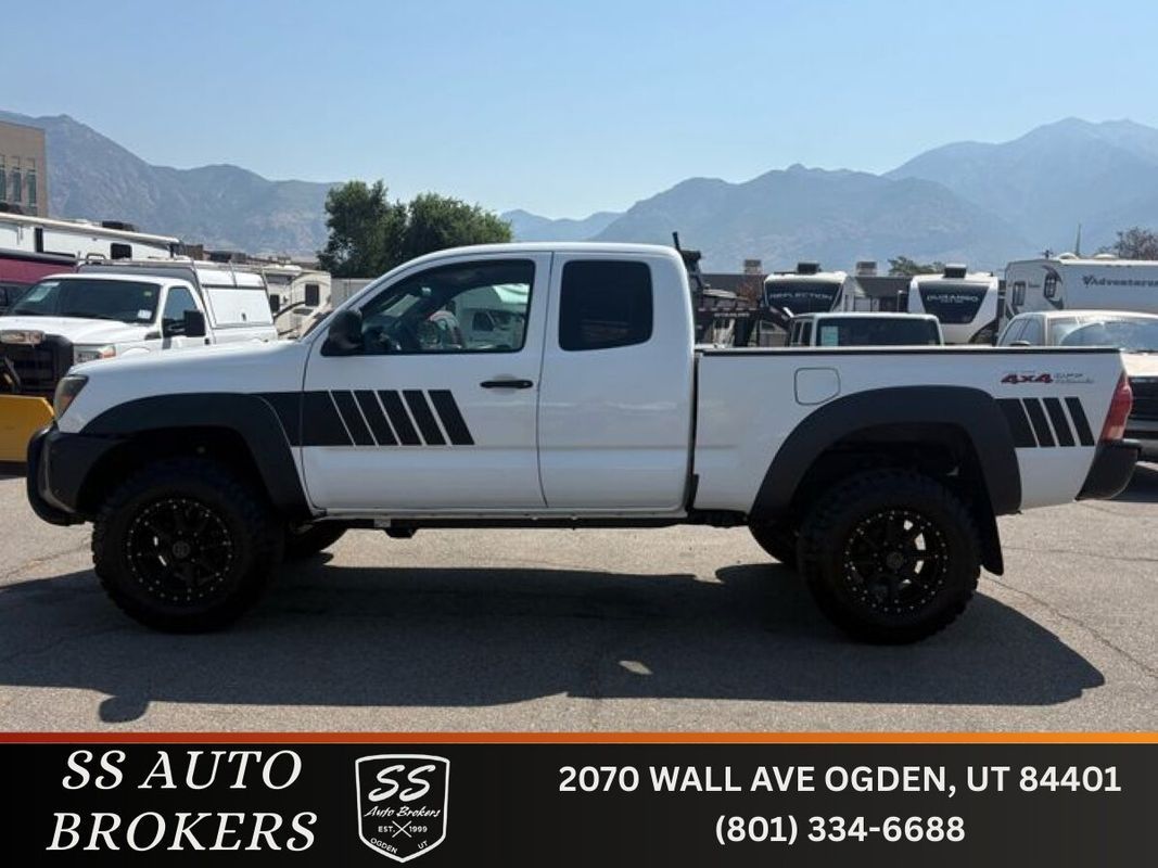2015 Toyota Tacoma Base