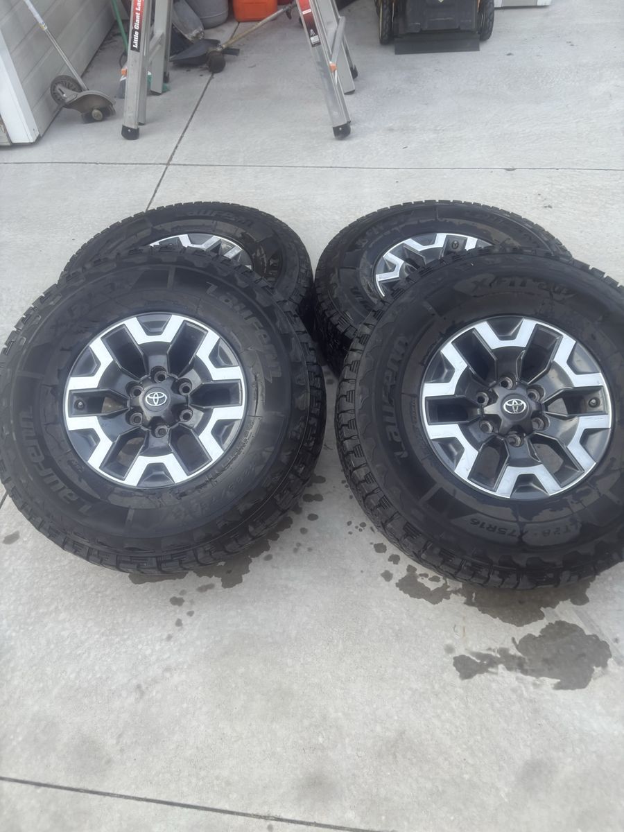 Tacoma wheels and tires