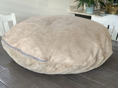 New dog bed - 28"