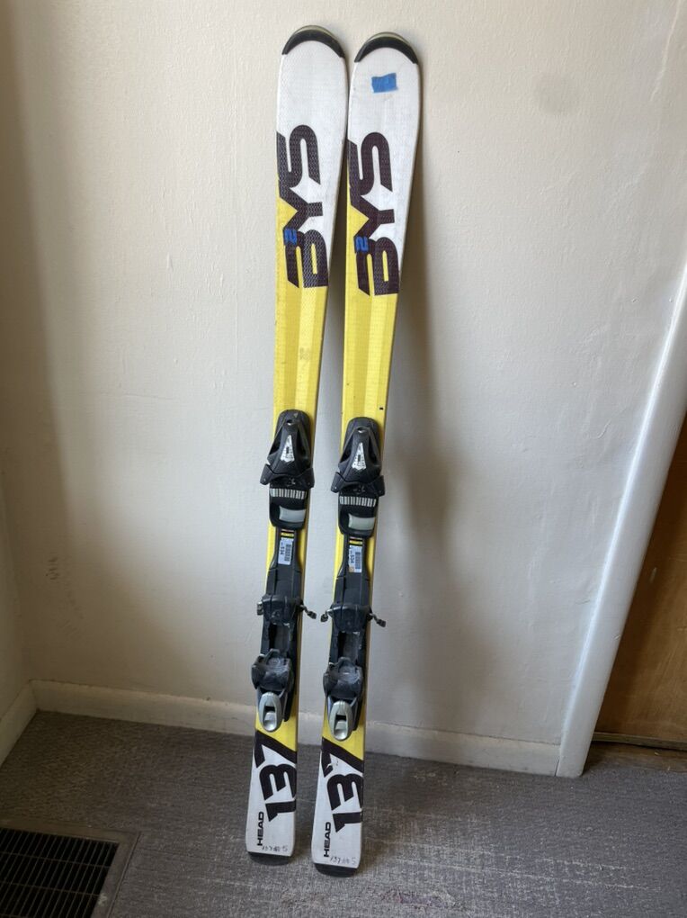 Head 137 Kid Skis With Bindings