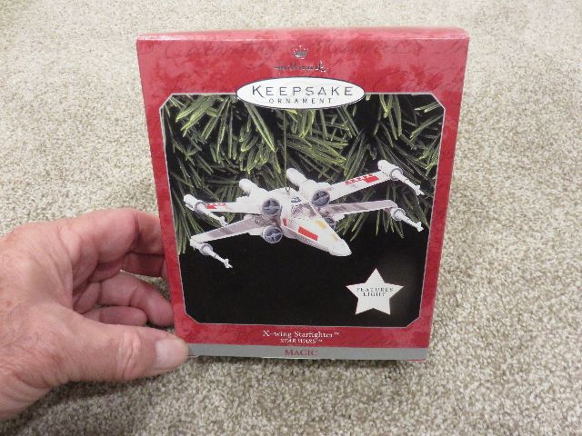 BNIB - 1998 STAR WARS X-WING LIGHTED ORNAMENT BY HALLMARK