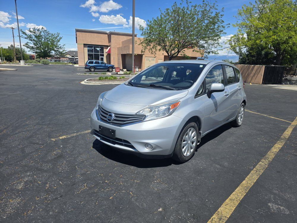 2014 nissan versa, clean title 73k