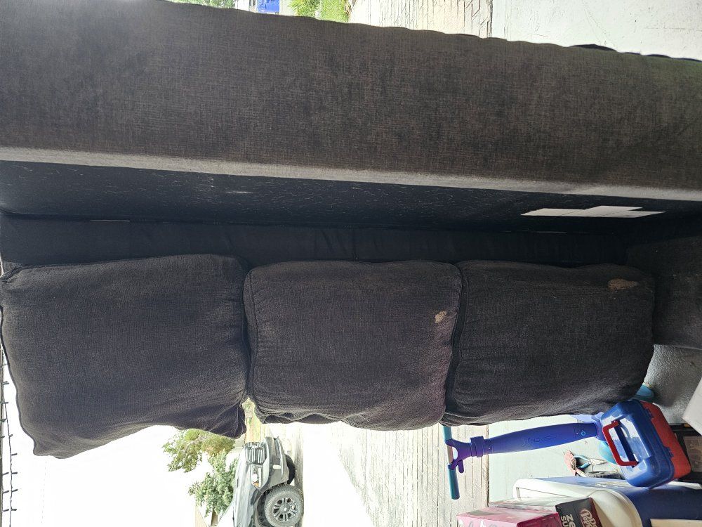 Free Sectional