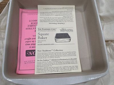 Pampered Chef New Traditions Square Baker & 8 inch baker Stoneware Set