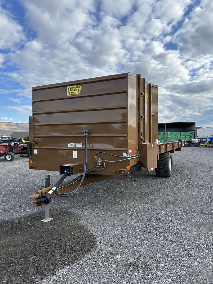 Brand New Kirby Bale Feeder/Processor