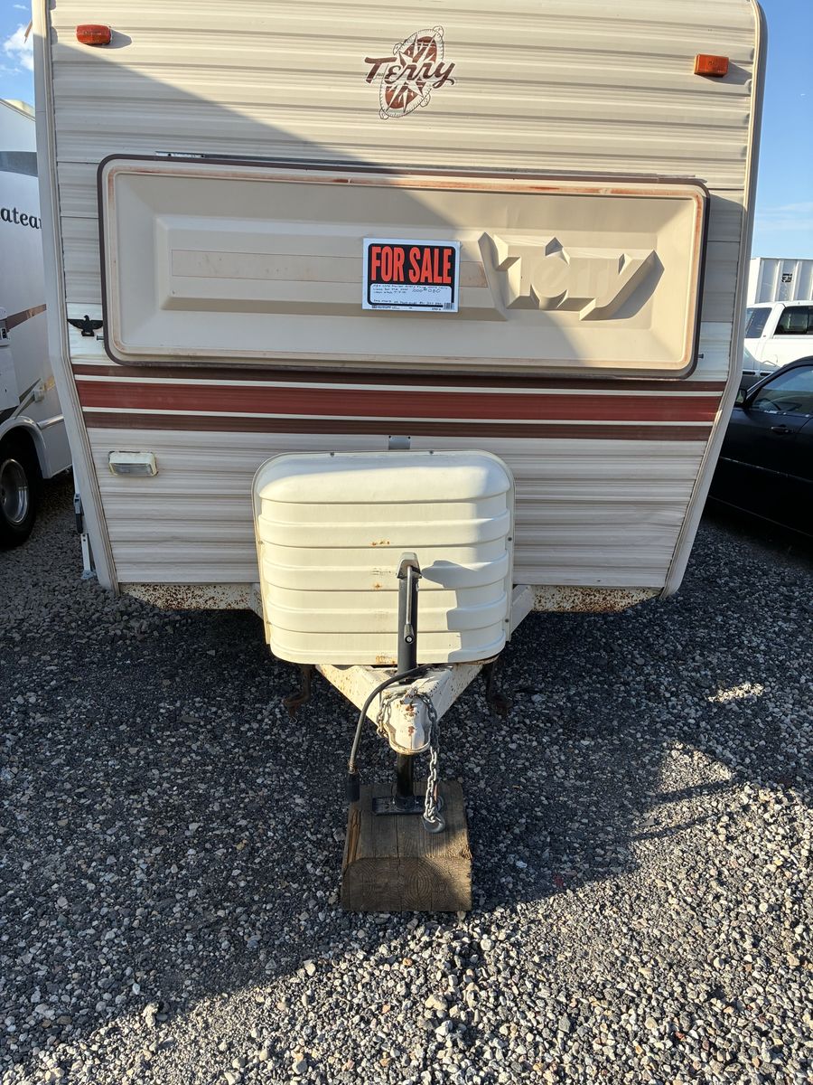 1984 Vintage Terry Travel Trailer - Classic Bumper Pull RV