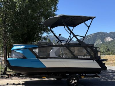 2023 Sea-Doo Switch 230hp 18ft Pontoon Boat with Trailer - Excellent Condition