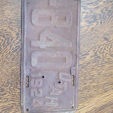 Vintage 1924 Utah License Plate - Rusted, Historic Auto Memorabilia