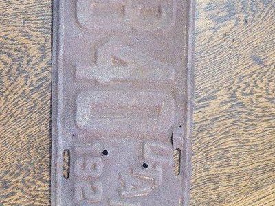 Vintage 1924 Utah License Plate - Rusted, Historic Auto Memorabilia