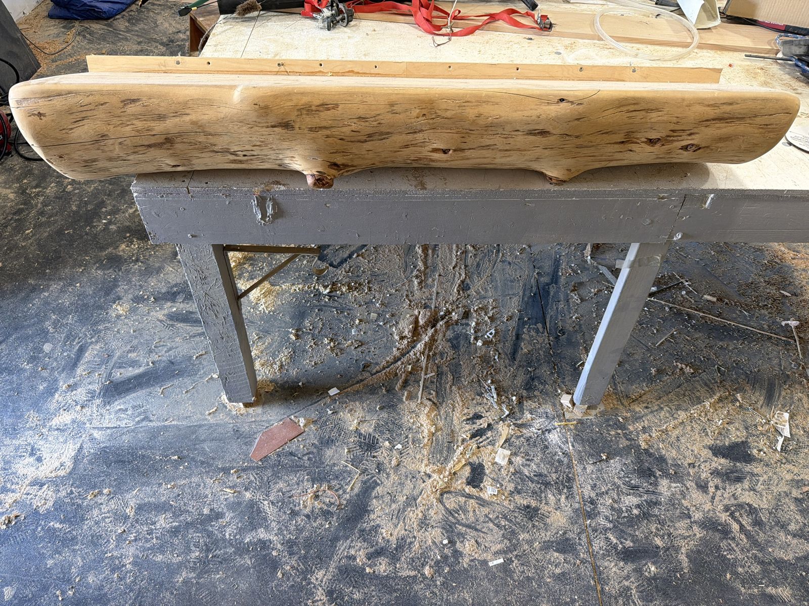 Log mantel shelf