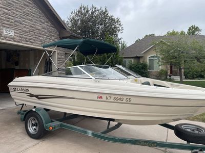 2001 Larson 180Sei Runabout
