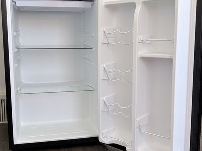 Galanz mini fridge