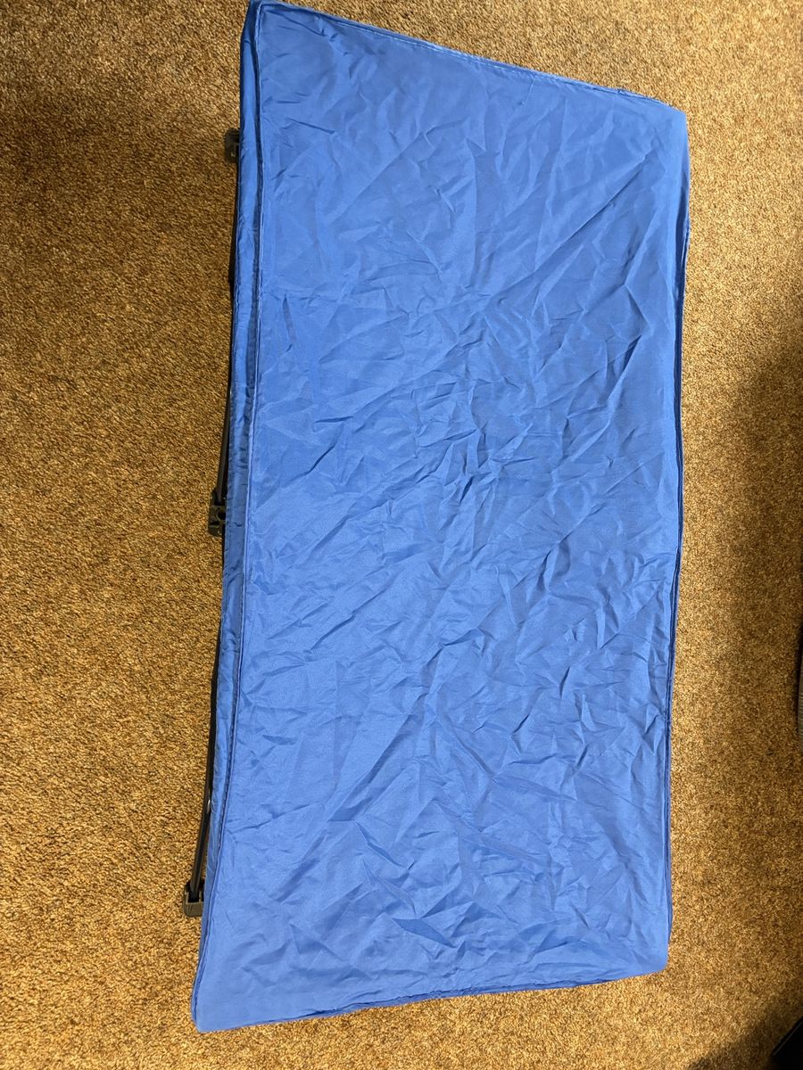 Main image 6