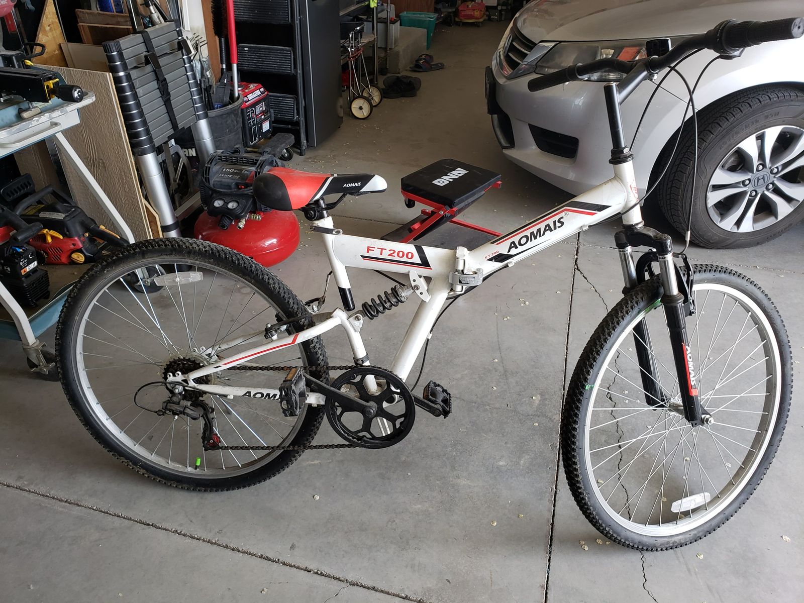 Folding mountain bike