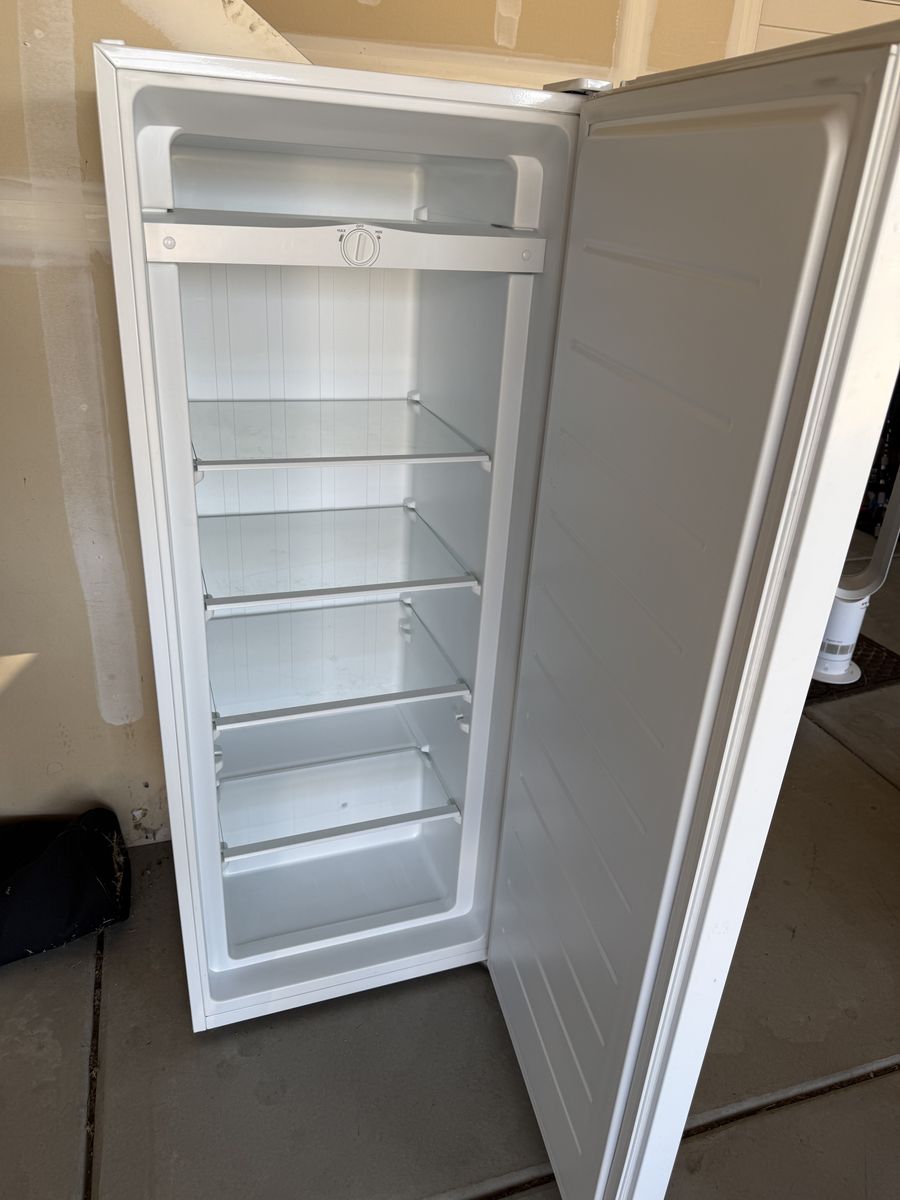 Insignia White Upright Freezer - Dented Top Corner