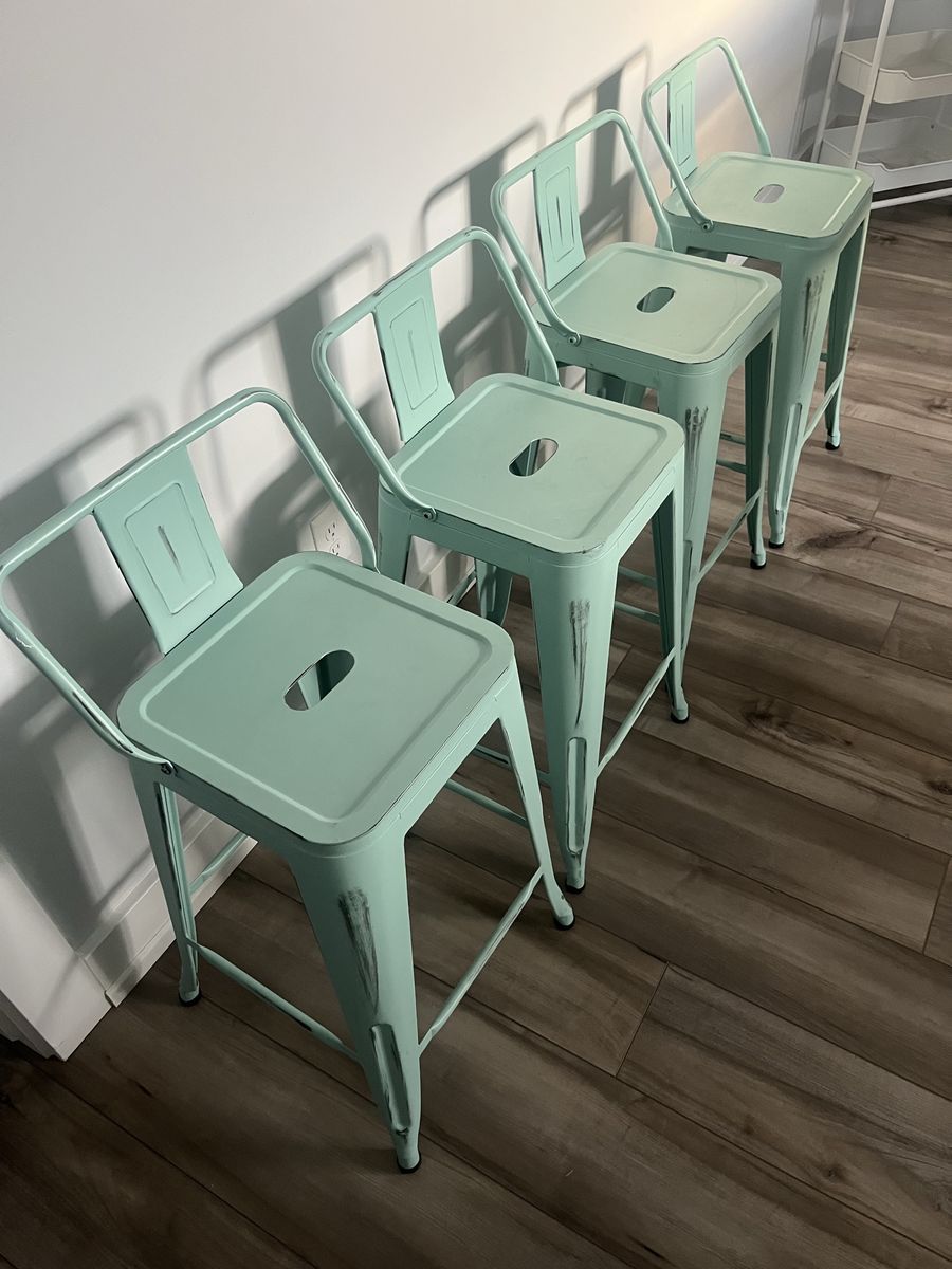 Set of 4 Mint Green Metal Bar Stools with Backs