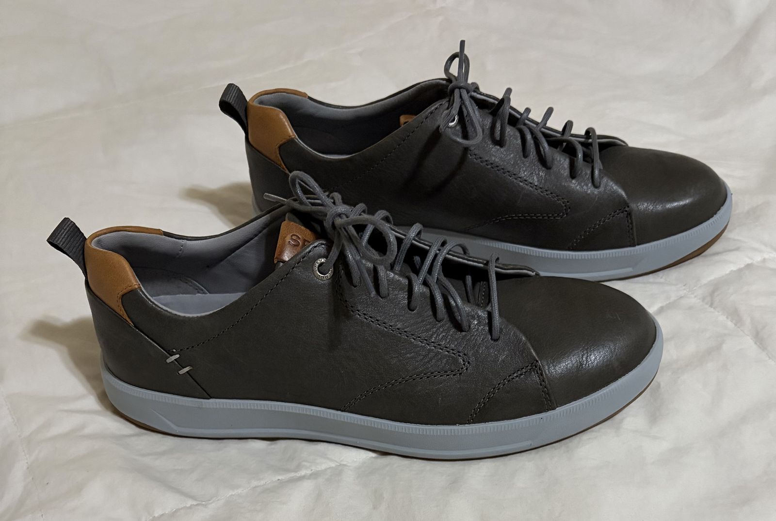 Sperry Top Sider Men’s 10  Lace Up Dark Chocolate