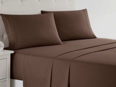 New in packaging fitted sheet and pillowcases