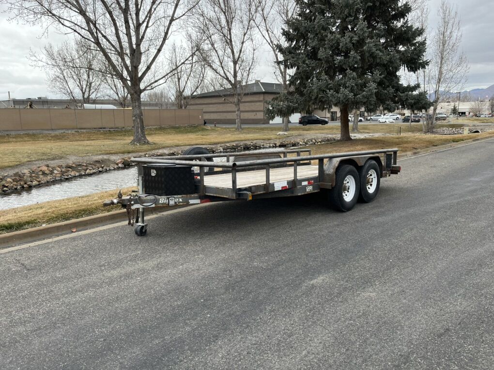 Flatbed (With Electric Winch) - Big Tex