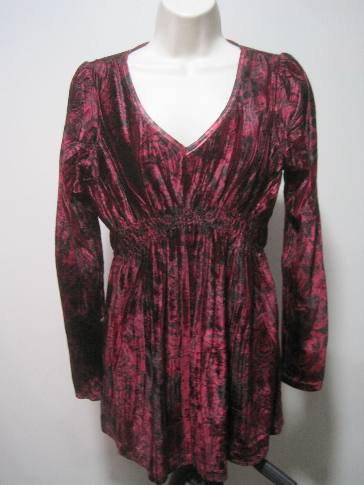 Apt. 9 Red & Black Velvet V-Neck Long Sleeve Mini Dress Women's Size Medium
