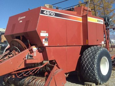 Hesston 4910
