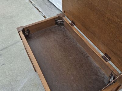 piano bench