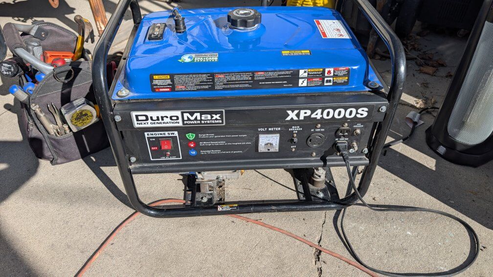 DuroMax XP4000S Generator