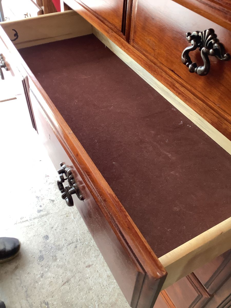 Main image 5