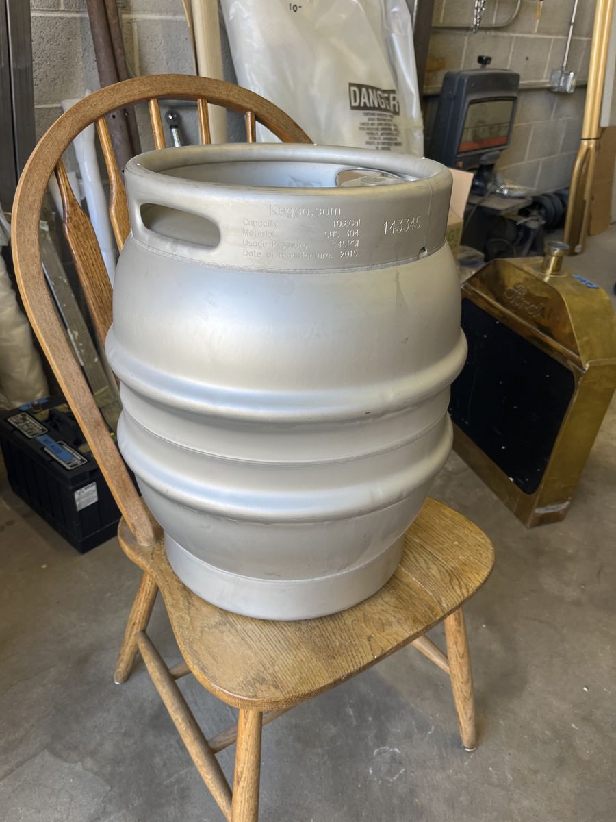 Hot rod fuel tank